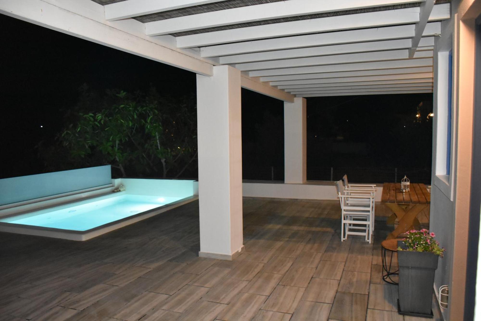 Spacious Veranda, House For 3, In The Village. Kamari  Bagian luar foto